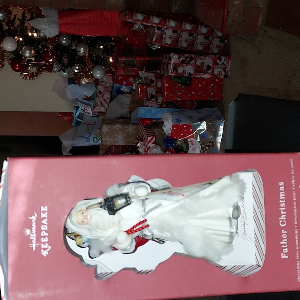 Hallmark Father Christmas Premium Ornament Joanne Eschrich's Collection 2015 6" - Picture 10 of 10